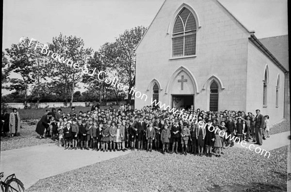 GROUP OUTSIDE CHURCH